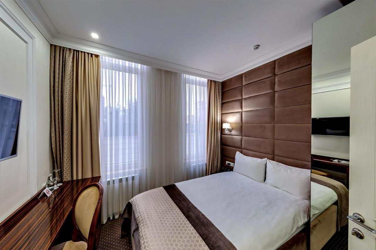 ลอนดอน บูทิก โฮเต็ล Hotel คีชีเนา ภายนอก รูปภาพ