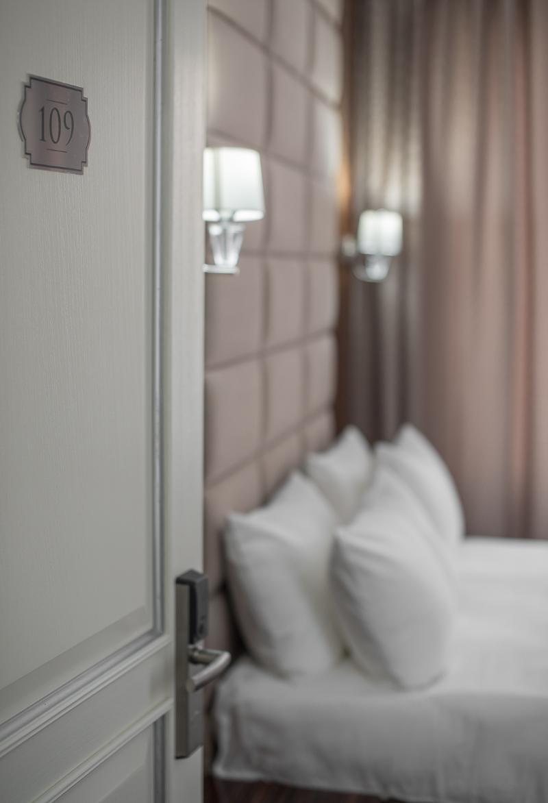ลอนดอน บูทิก โฮเต็ล Hotel คีชีเนา ภายนอก รูปภาพ